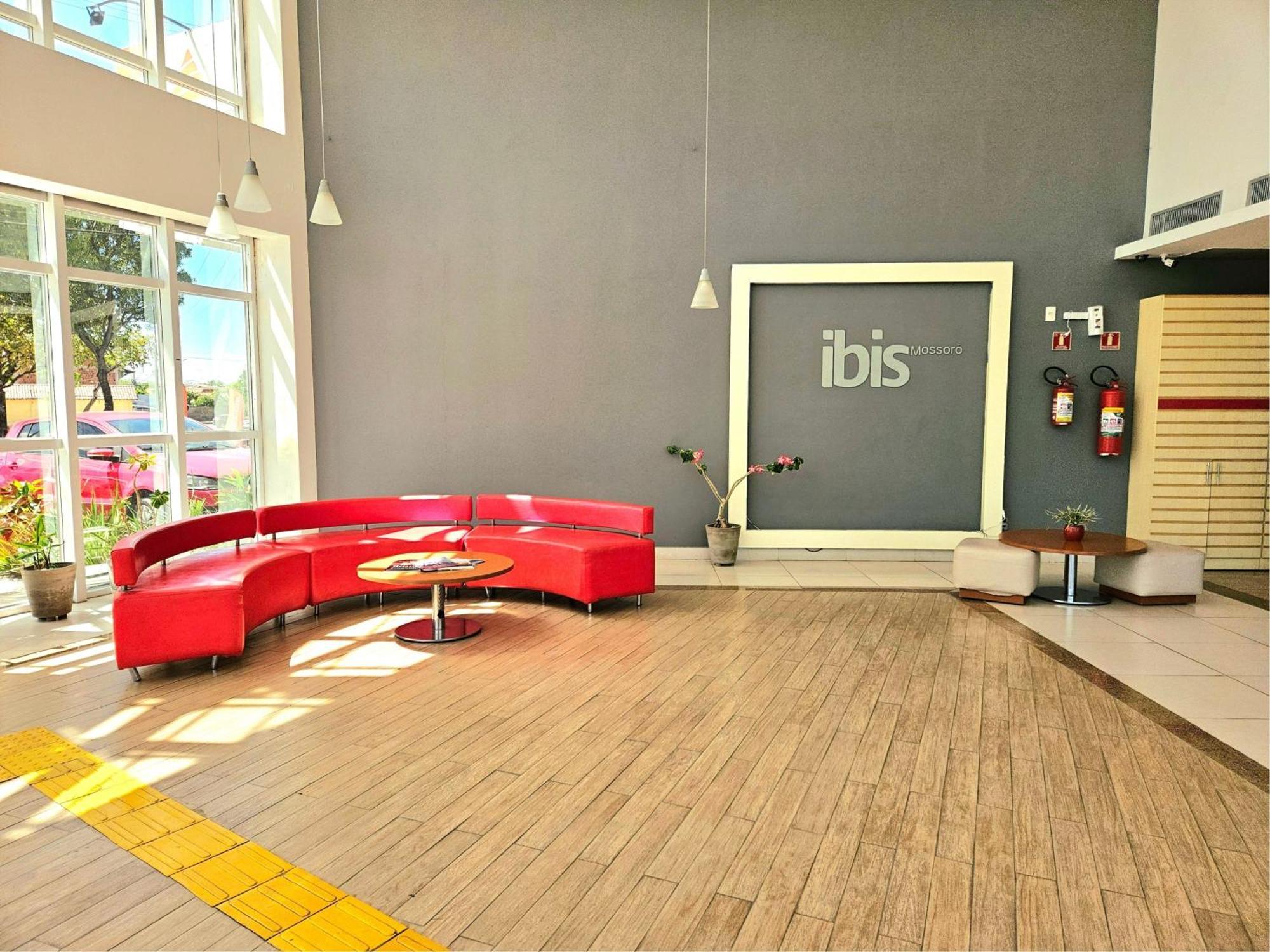 ホテル Ibis Mossoró エクステリア 写真